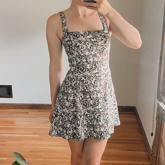 Abercrombie & Fitch Ditsy Floral Print Mini Dress Size XS - Picture 1 of 8
